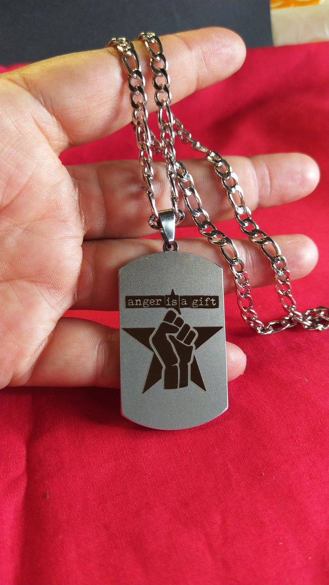 LuzBathory's tweet photo. Le ofrecemos los grabados en dog Tag o placa militar 4cm de largo personalizado
Precio $10.00 🤗🤗🤗
Y le enviamos a todo el país costo adicional
#Bathorystore
7094-3314 https://t.co/4vYz4Q6rV9