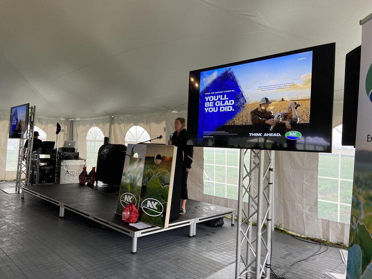 NKSeedsCanada's tweet photo. The #NKShowcase is in full swing! Thanks to everyone for coming out to our Arva #Ontario facility. We’re excited for an interesting &amp; informative day talking about #corn &amp; #soybeans. ❤️🌽🌱 https://t.co/mAY3odu110