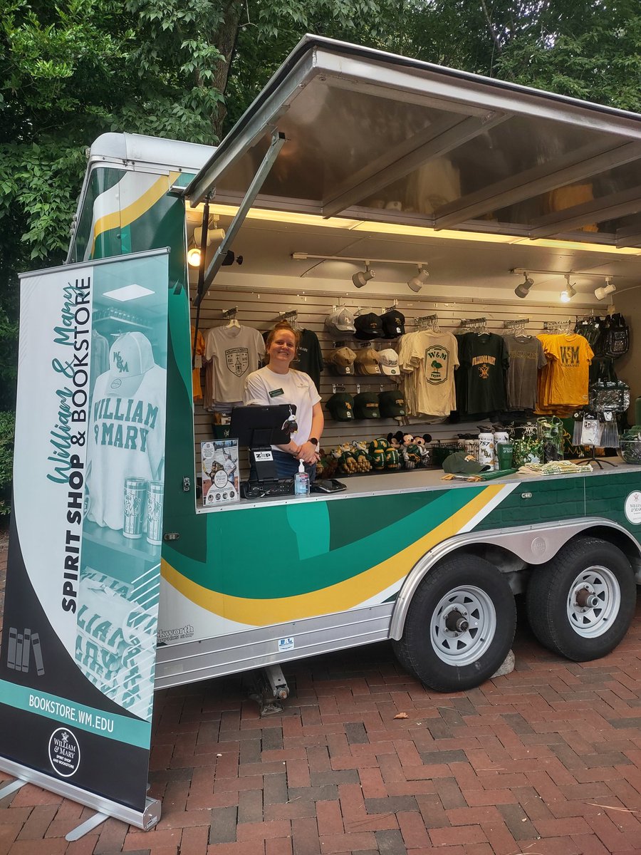 We're thrilled to welcome everyone to campus! So by the <a href="/WMAuxiliaries/">W&M Auxiliaries</a> fair to pick up new <a href="/williamandmary/">William & Mary</a> &amp; learn more about all we can do for you!
#GoTribe