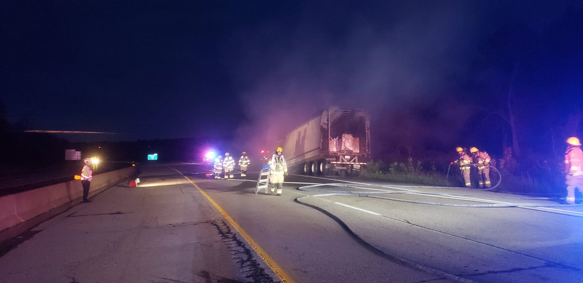 GNFD from 2 stations responded to the east bound 401 for a tractor trailer fire this morning east of Palace rd. No injuries 2 lanes now open after a full closure. OPP and Roger's towing on scene. <a href="/NapaneeFire/">Greater Napanee Fire Services</a>  <a href="/NapaneeBeaver/">The Napanee Beaver</a>  <a href="/CdnFireChiefs/">CAFC/ACCP</a> <a href="/ONFireChiefs/">Ontario Association of Fire Chiefs (OAFC)</a> <a href="/Greater_Napanee/">Greater Napanee</a>