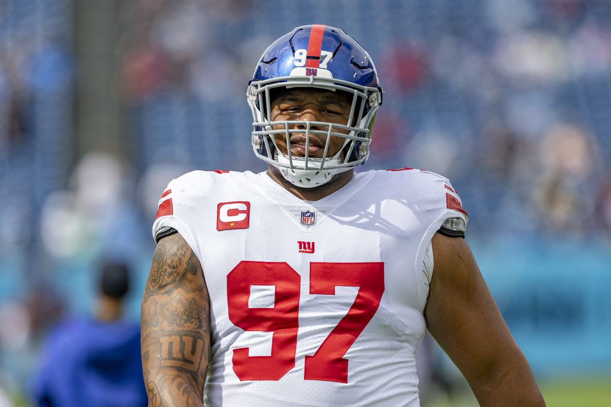 jasrifootball's tweet photo. Notable defensive players on the #Giants

- Dexter Lawrence
- Xavier McKinney
- Adoree Jackson
- Leonard Williams
- Kayvon Thibodeaux 
- Isaiah Simmons
- A’Shawn Robinson
- Bobby Okereke
- Azeez Ojulari 
- Deonte Banks

All being coached up by the great Wink Martindale. This is a deep group.