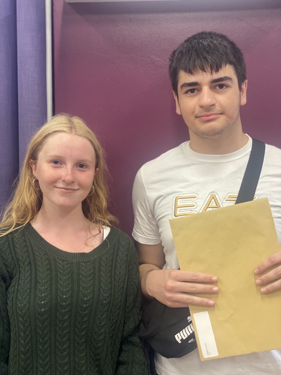 Congratulations to Elizabeth & Hussein who both achieved brilliant #GCSEResults. Elizabeth - 9,9,9,9,8,8,7,7,7 and Hussein - 9,9,9,9,9,8,8,7,7,6! We are looking forward to welcoming you both @Chiswick6thForm! #GCSEResults2023 #AmbitiousAndProud