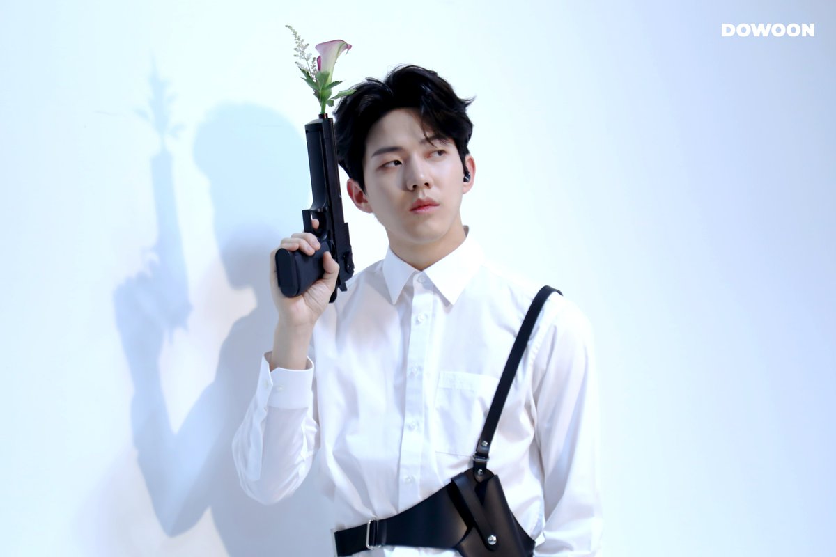 day6official's tweet photo. HAPPY BIRTHDAY DOWOON

도운의 생일을 맞아, 미공개 사진을 오픈합니다! 📸🎁

#어쨌든간에_도운이_생일축하
#HAPPY_DOWOON_DAY https://t.co/dK9HfOdiTu