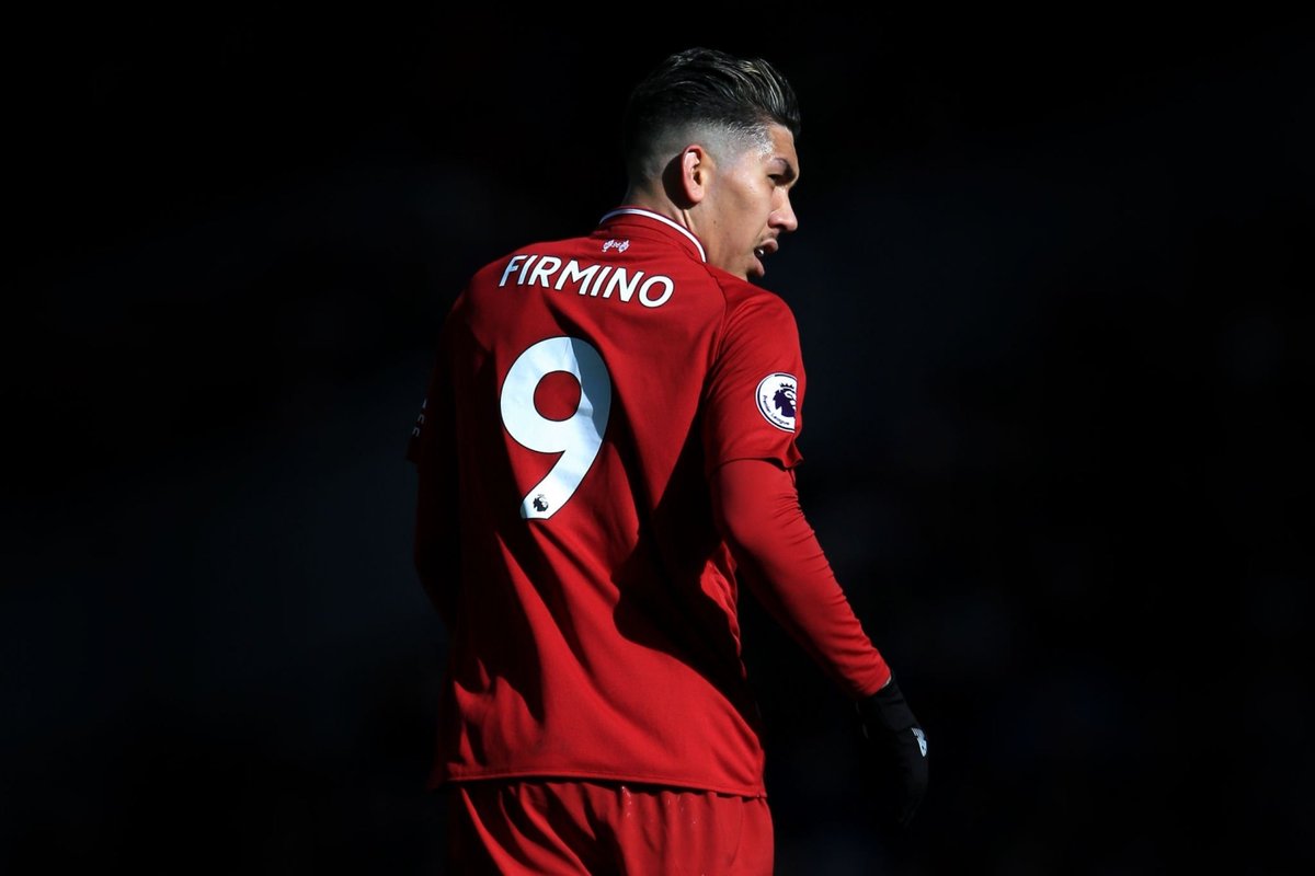 SaveBruyne's tweet photo. Algo que os fãs da taça querem te ensinar, o melhor do mundo e seu nome é Bobby Firmino. O nosso número 9, dá-lhe a bola e ele vai marcar sempre. Si señor (sim senhor), dê a bola ao Bobby e ele vai marcar." #RF9 🧨
- Today at 9 Pm, abdullah al - Faisal stadium https://t.co/oZ1Yqej6WR