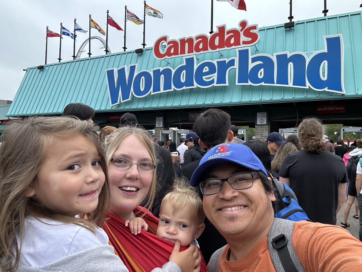 VCasambros's tweet photo. Family trip to @WonderlandNews! Not sure how impressed Kira seems 🤣 Tala is feeling excited for the day 🎢 https://t.co/9MGLWRXg7U