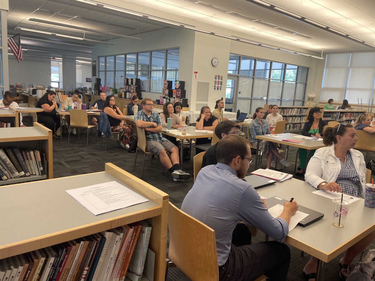 Mrsjansheehan's tweet photo. Rockland Public Schools New Staff Orientation 2023 began today! We are wishing all our new staff the best year ahead! ⁦@Rockland_Super⁩ https://t.co/ccIPLu1cws