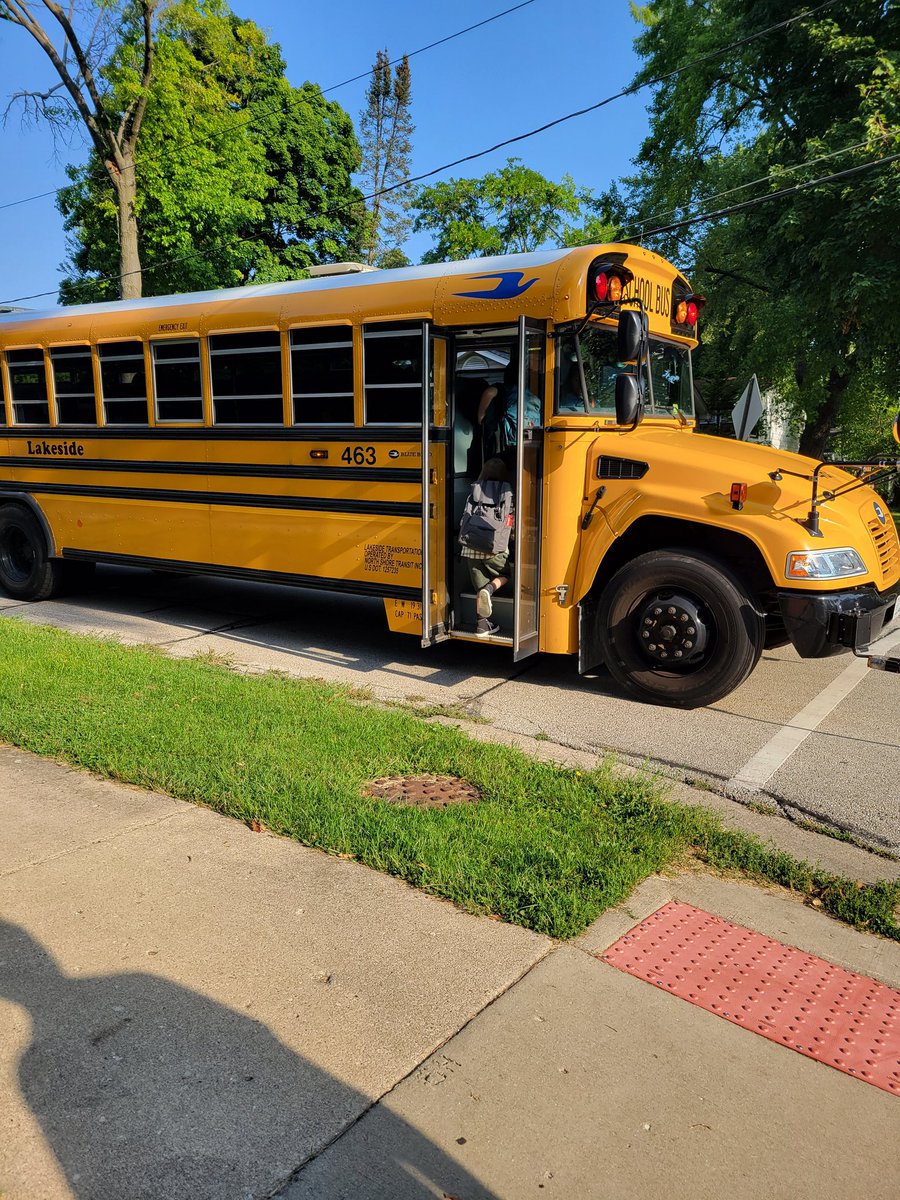 Jennife1417's tweet photo. First day of 6th grade! Go make your mark Chace! @LibertyvilleD70
@HighlandD70
#ChangeTheWorld
#MakingHisMark
#LoveThisKid
#BabyGrowinUp https://t.co/ydBWhyqjsm