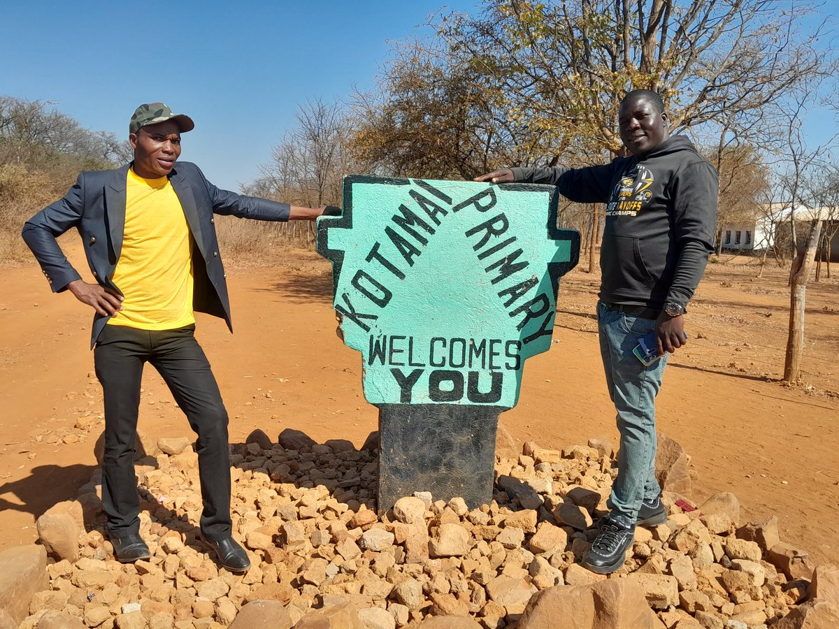 AkaKedha's tweet image. Though we have lost the council  contest , we have managed to secure the Presidential important vote - to be honest people here in farms are living in perpetual fear, thank you to those who were brave enough to vote for change. Our efforts didn't go in vain- we did our best