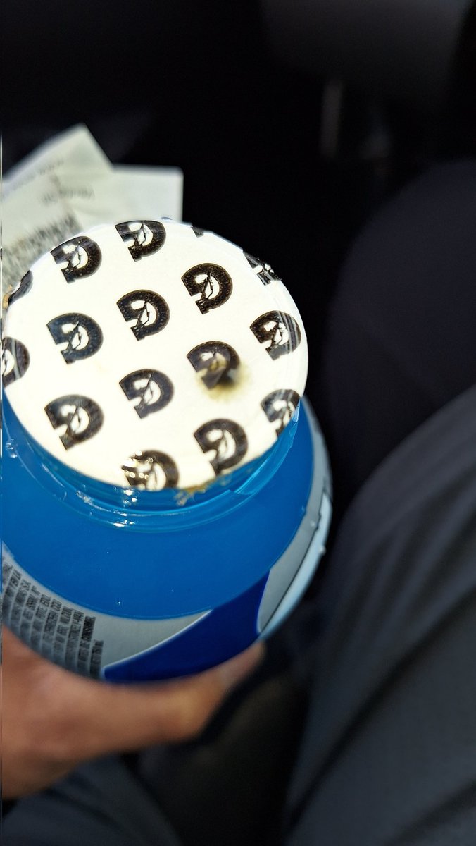 jpa191's tweet photo. Sres @gatoradechile sus bebidas vienen con hongos. 🤢 https://t.co/eeqrPL8Os7