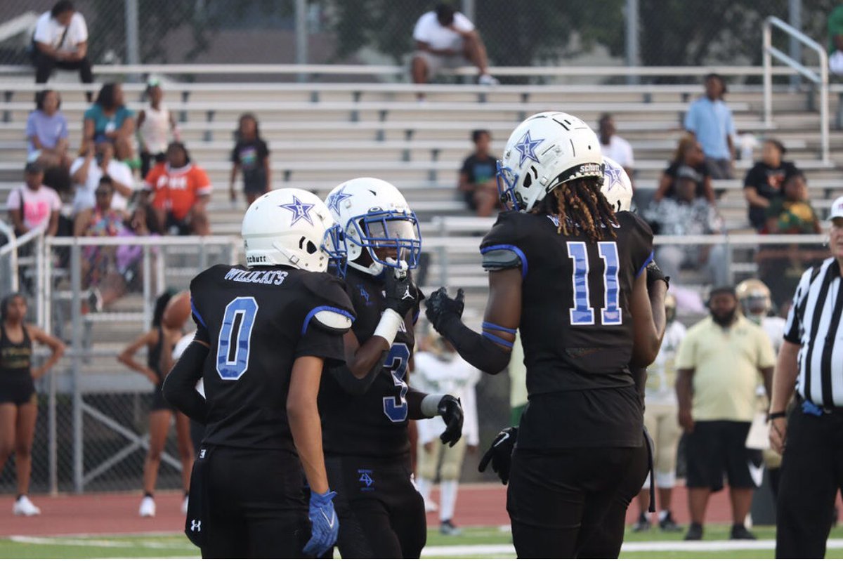 isomD3_'s tweet photo. Week 1 clips😴
Smu‼️💙🥷🏿
2tds 5car 73 yrds https://t.co/QtfBIFMXHh