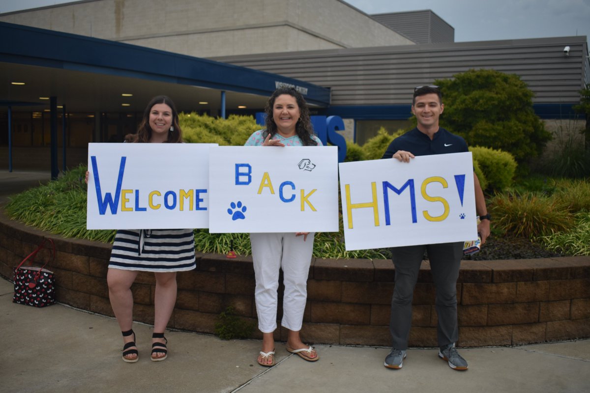 Hampton_Talbots's tweet photo. We’re better when we’re #TalbotsTogether. Welcome back, Hampton! 🥳🎒✏️📚 https://t.co/h60fzeze6d
