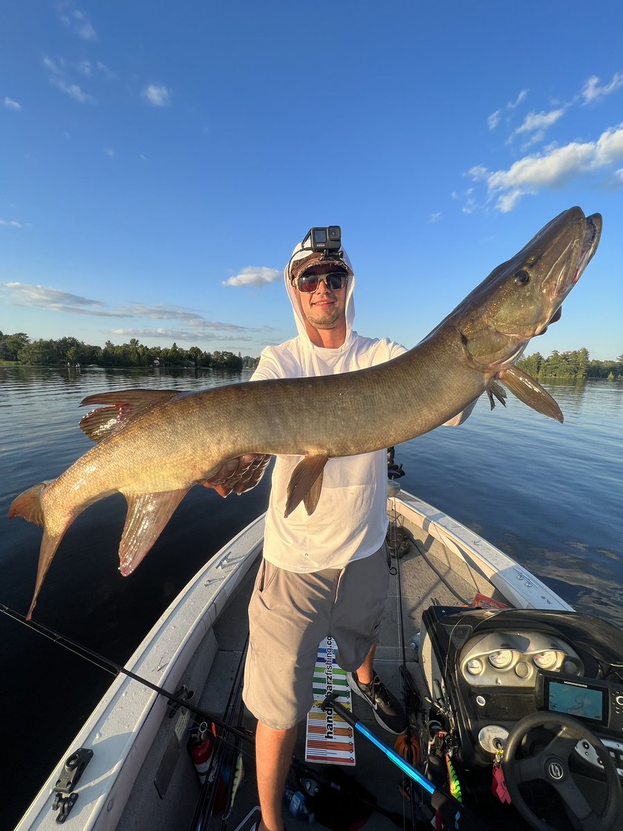 Full YouTube video here 👉 youtu.be/7nQmaqjbOSM?si… 

 The thrill of the chase and the remarkable rewards it brings! 🎣🔥🌊 #FishingAdventure #MuskieMania #UnforgettableCatches #muskie #musky #muskyfishing