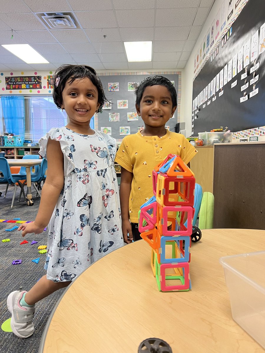 MsGomez_teaches's tweet photo. We have some future engineers in PRE-K @GunstreamFrisco https://t.co/2VL7773A9c