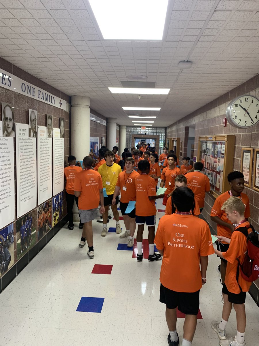 DMHouseCup's tweet photo. Working toward #OneStrongBrotherhood ⁦@DeMathaCatholic⁩ #LetsGoStags https://t.co/ujBjVmo0jI