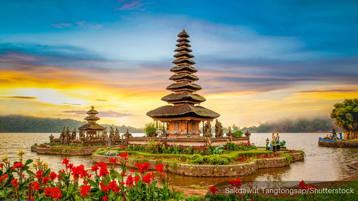 NewsBFM's tweet photo. 1. Bali will start charging foreign tourists a levy of $10 per pax for each entry to the island.

The funds will be used to conserve coral reefs, mangroves, and other sustainable projects, according to its tourism office.

The levy must be paid before or upon arrival, it adds. https://t.co/SGPUGXXKXd