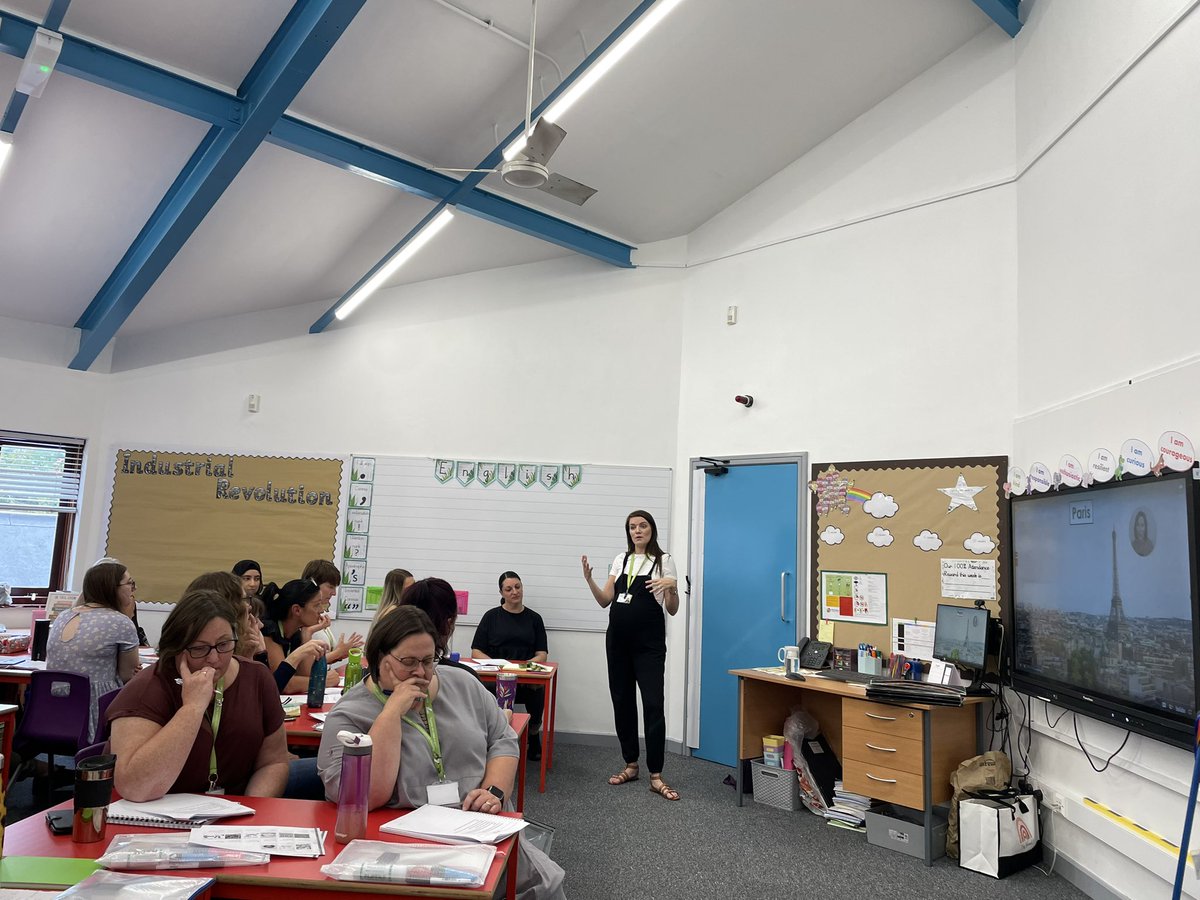 Fosse_TMET's tweet photo. Our amazing staff team have been working hard today as Mrs Hussey leads us with Teaching and Learning #fmteamwork #cpd #alwayslearning https://t.co/HOQ4oGvkA8