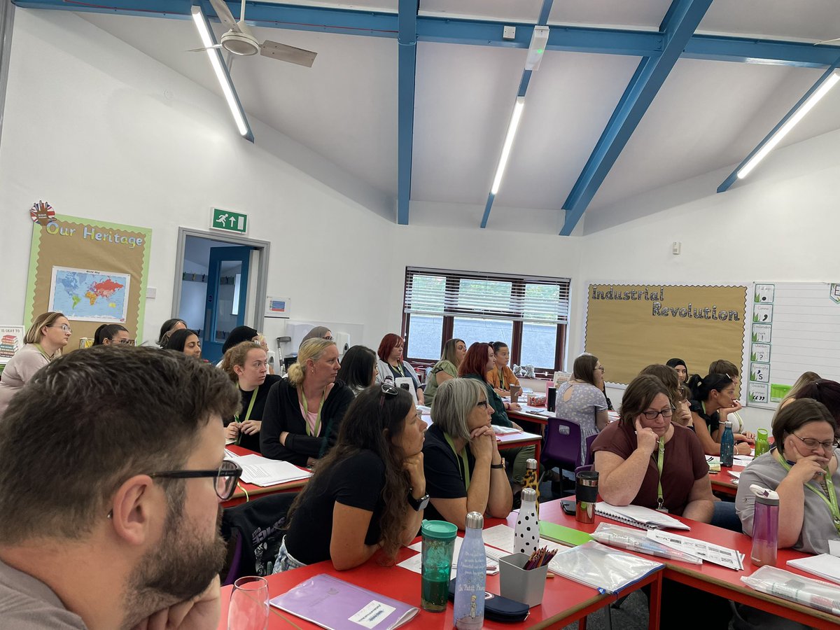 Fosse_TMET's tweet photo. Our amazing staff team have been working hard today as Mrs Hussey leads us with Teaching and Learning #fmteamwork #cpd #alwayslearning https://t.co/HOQ4oGvkA8