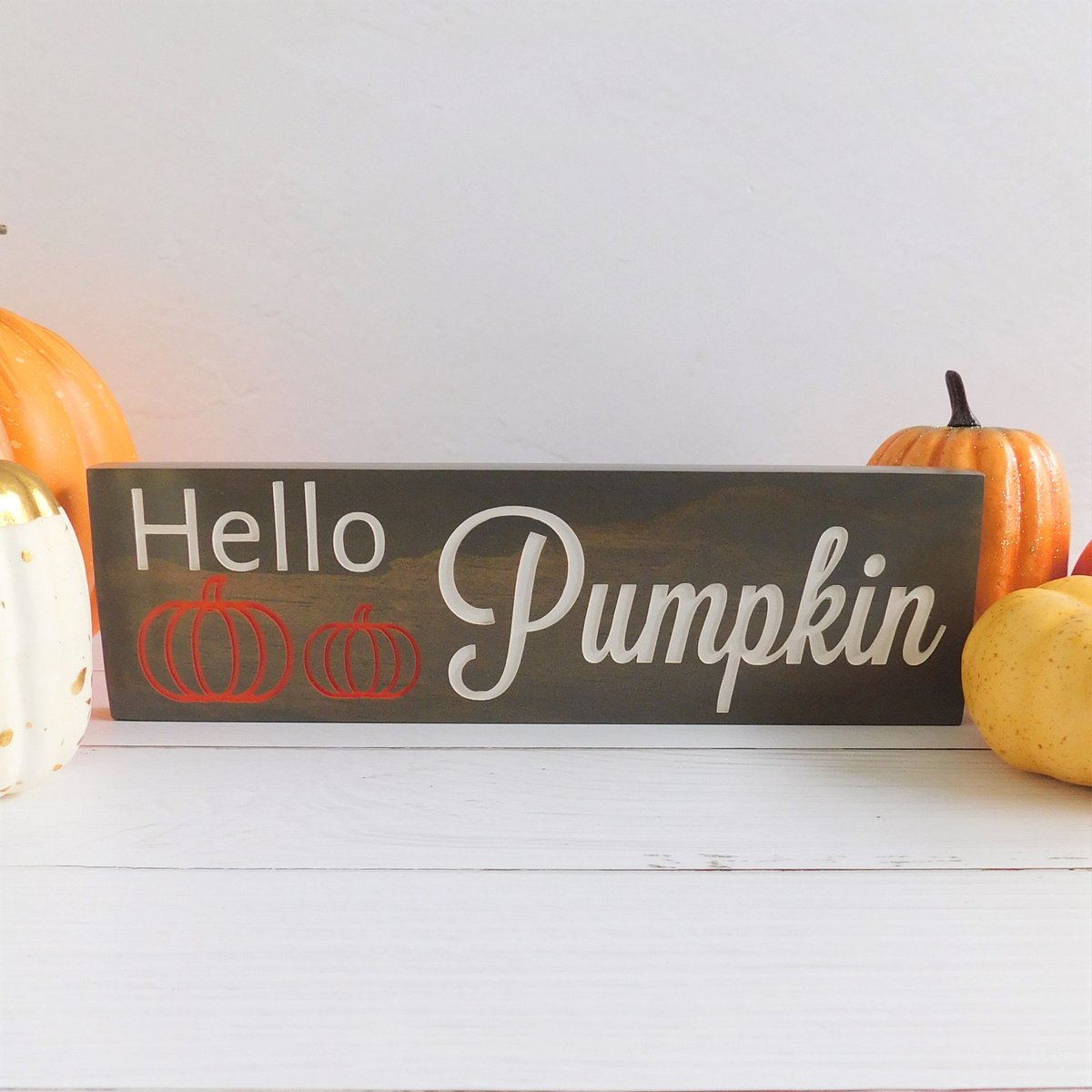 MBHandiworks's tweet photo. New to the shop, Hello Pumpkin! #hellopumpkin #fall #falldecor #millybeanhandiworks https://t.co/bIGyh0iCpX https://t.co/nQPGQrArX0