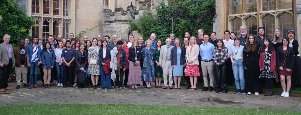 ManalansanJake's tweet photo. Colour scientists looking their best. #icvs #colourscience #neuroscience #community https://t.co/Ye0R4XeVeM