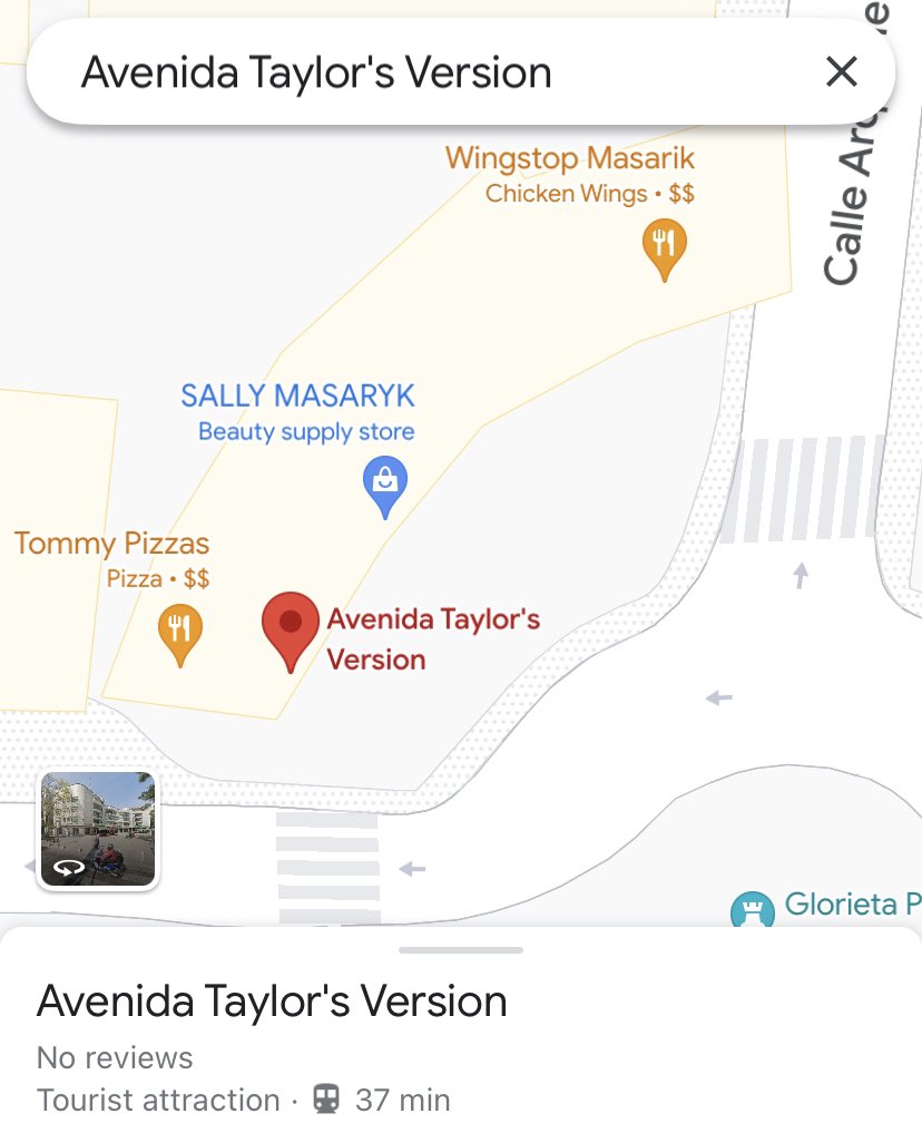 repfolklorian's tweet photo. el foro sol cambió su nombre a foro "1989 taylor's version", la alcaldía miguel hidalgo decoró sus letras en honor a taylor e igual la avenida masaryk cambio su nombre a avenida tv. ESTA PASANDOOO, LA CDMX ES MAS SWIFTIE QUE NUNCA  #MexicoCityTSTheErasTour #MexicoTSTheErasTour https://t.co/rekq7AlYoM