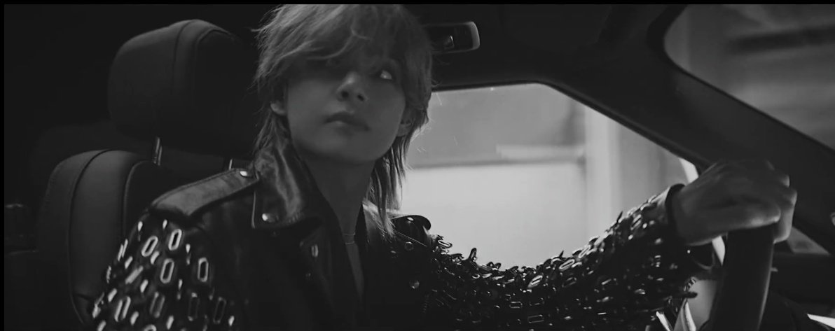 ACTOR KIM TAEHYUNG, LET'S GO!!! 

BLUE MV TEASER 2 OUT NOW!!
BLUE MV TEASER 2 OUT TODAY
BLUE BY V COMING SOON
#V_Layover #V_Blue
