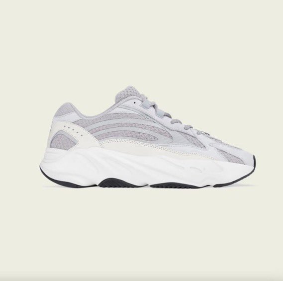 SNKR_TWITR tweet media