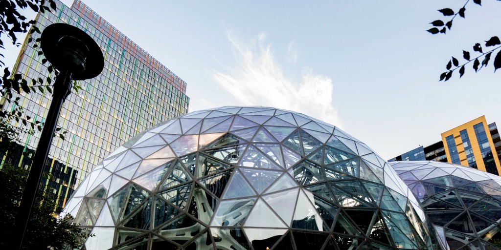 southlakeunion's tweet photo. Did someone say Public Saturday?The Spheres are open to the public every first and third Saturday of each month. Photo: Hoa Duonghttps://bit.ly/2G1pRUP #SummerInSLU #SeattleSpheres #SouthLakeUnion https://t.co/2gQCMa3jAj