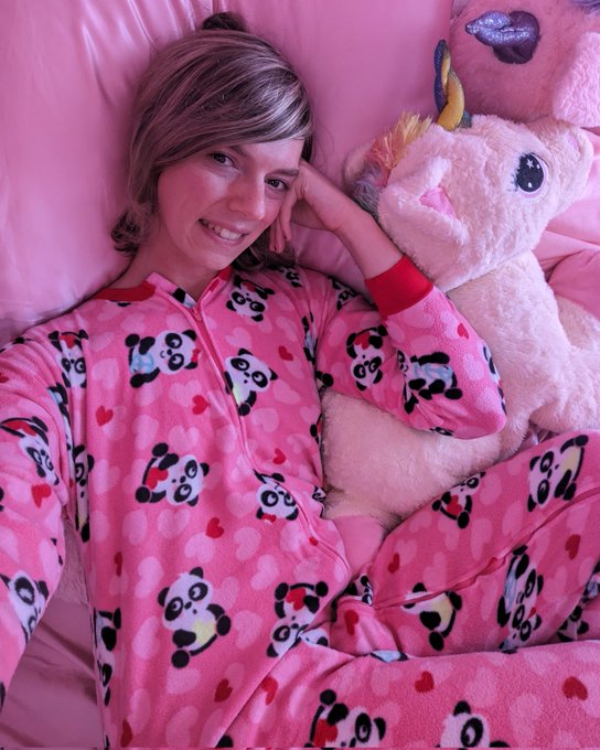 Feeling extra comfy 🩷 #abdl #abdlgirls #bdsmlittle #ddlg #mdlg https://t.co/OTVBKfaCQQ<a href="/tag/abdl"class="tags">#abdl</a><a href="/tag/abdlgirls"class="tags">#abdlgirls</a><a href="/tag/bdsmlittle"class="tags">#bdsmlittle</a><a href="/tag/ddlg"class="tags"><span>#ddlg</span></a><a href="/tag/mdlg"class="tags"><span>#mdlg</span></a>