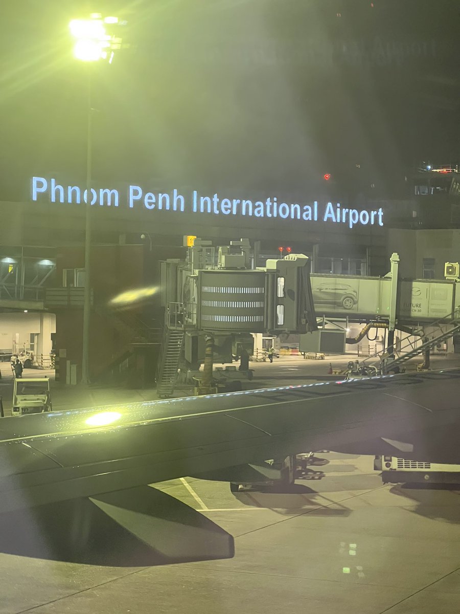 TUT_RC's tweet image. プノンペンに到着しました！
