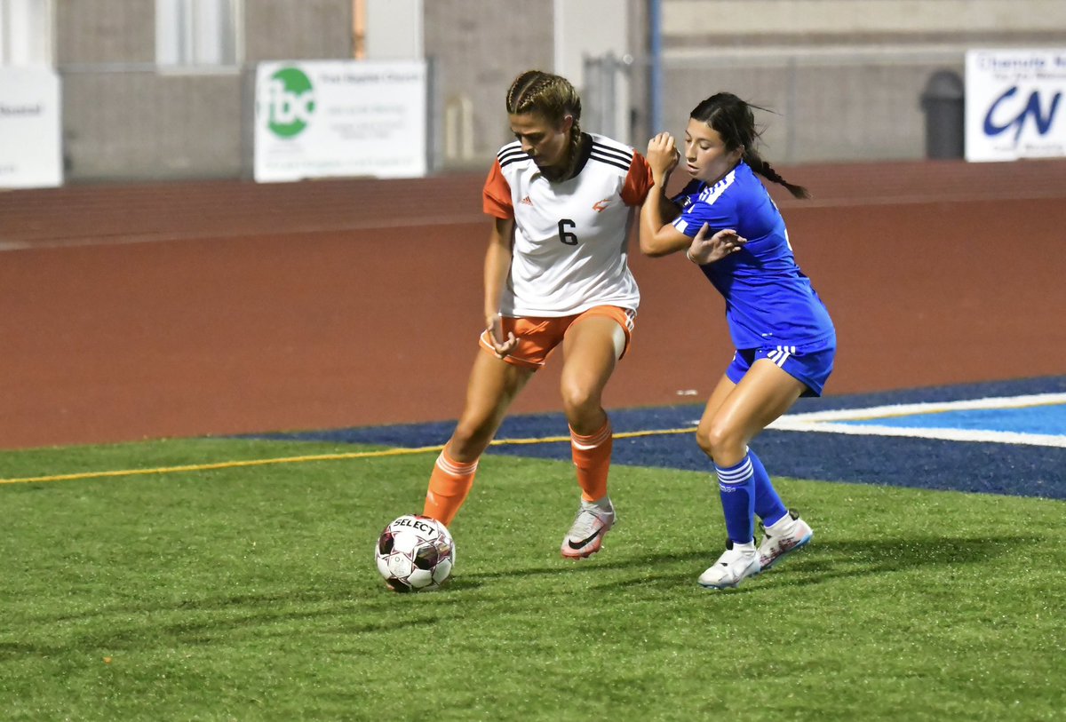 4-0 Dub. 1-0 on the season. Bring on Saturday 🧡⚽️ Shout out to @bennyjohnsmith for the amazing pictures as always! We appreciate you