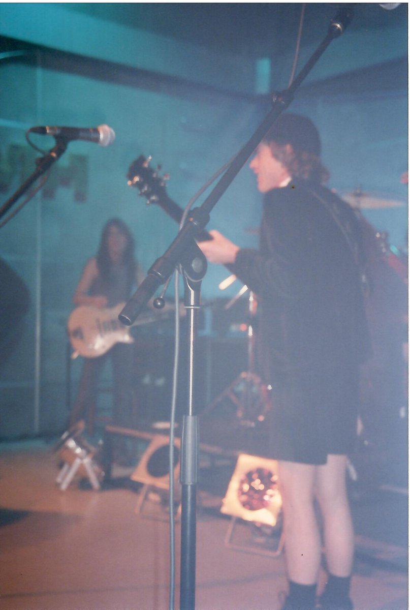 MikehillMhs's tweet photo. #TBT of when Mike went to Mtv studios to supply @acdc with their Marshall backline for the live TV recording of "UNCUT The VH1 Session" in 1996.  Photos taken by Mike ... Great pic of Mal. https://t.co/sXfe0cY8LT