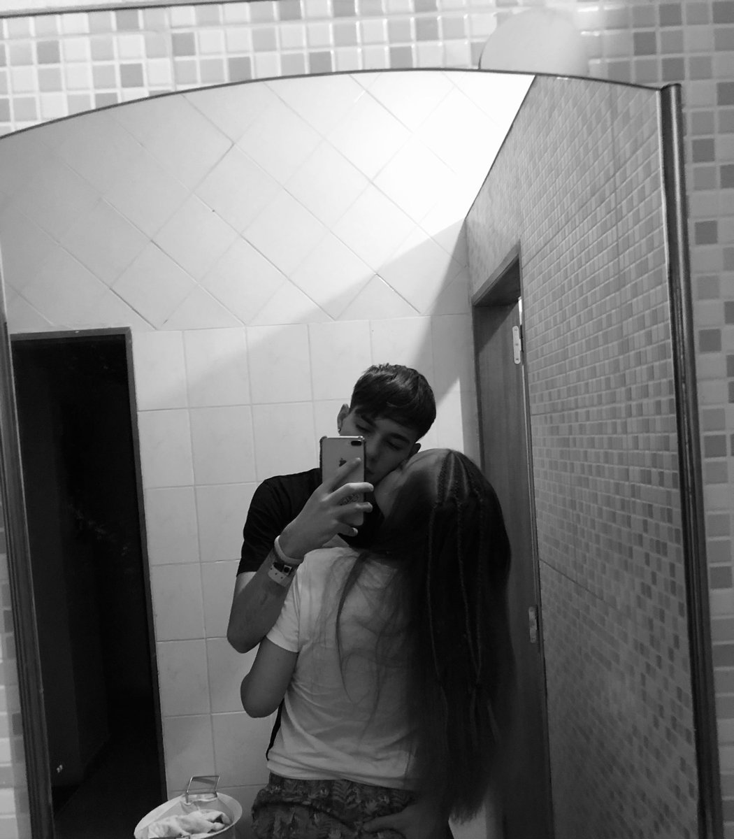 Renaaferrarii's tweet photo. te amo hoy y siempre❤️‍🩹 https://t.co/tNW8O0m6Ex