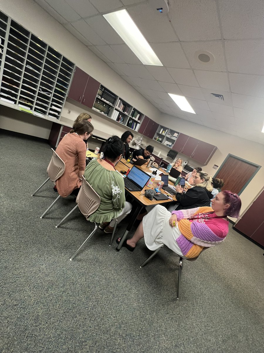 kaye1332's tweet photo. I loved observing powerful collaborative planning from our ELA team! #datadives #actionsteps #studentgrowth @AliciafBates @SolutionTree https://t.co/4wRQPNvKNQ