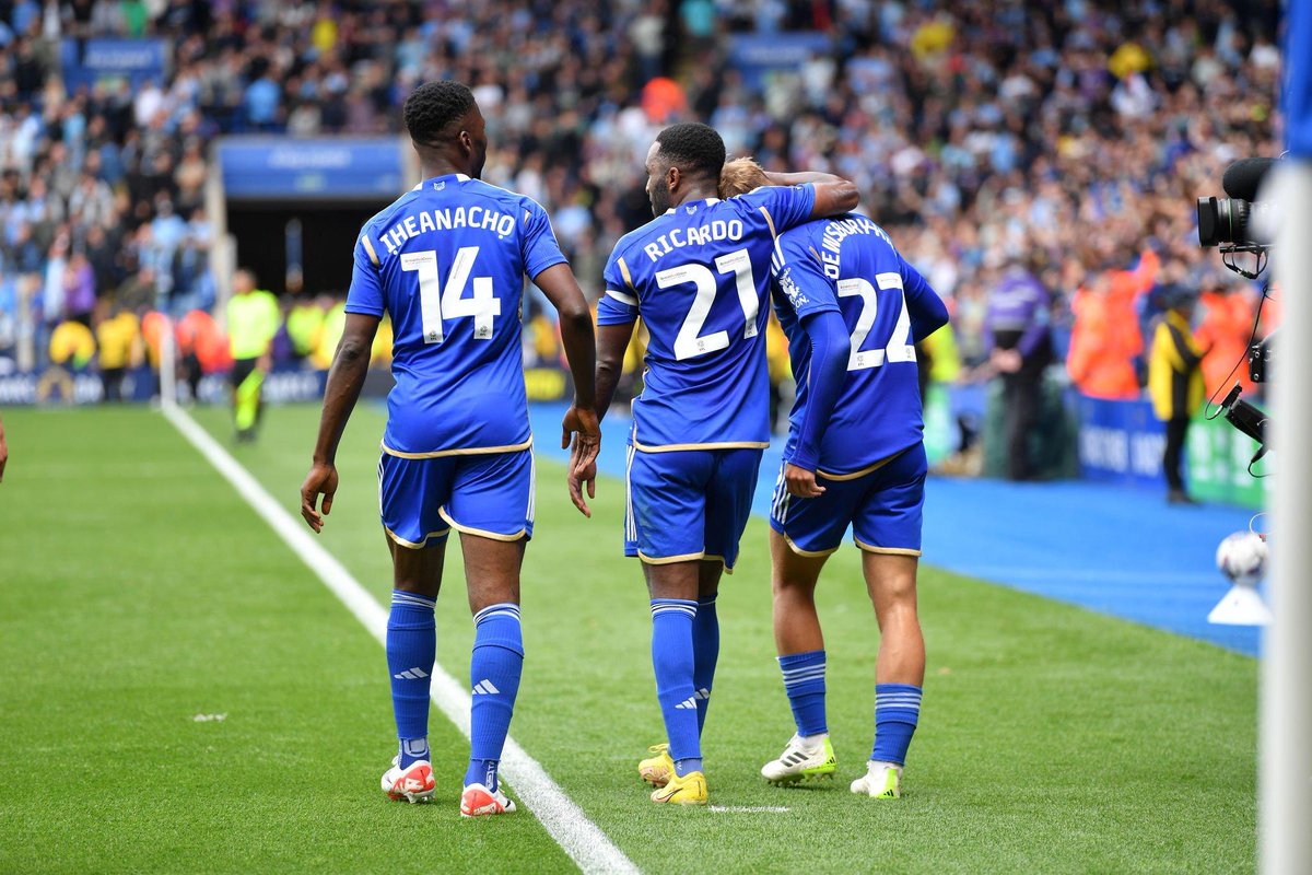 thefoxesarms's tweet photo. KEEP AT ALL COSTS we need to keep these 3 #rickyp #kdh #nacho #LCFC #EFL
Whats your thoughts??
Huge 7 days ahead!!!! https://t.co/sVnIE3M7Oe