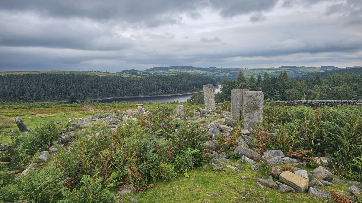 Fabulous day for a hike around #Langsett near #Penistone #Barnsley #SouthYorkshire @kerriegosneyTV