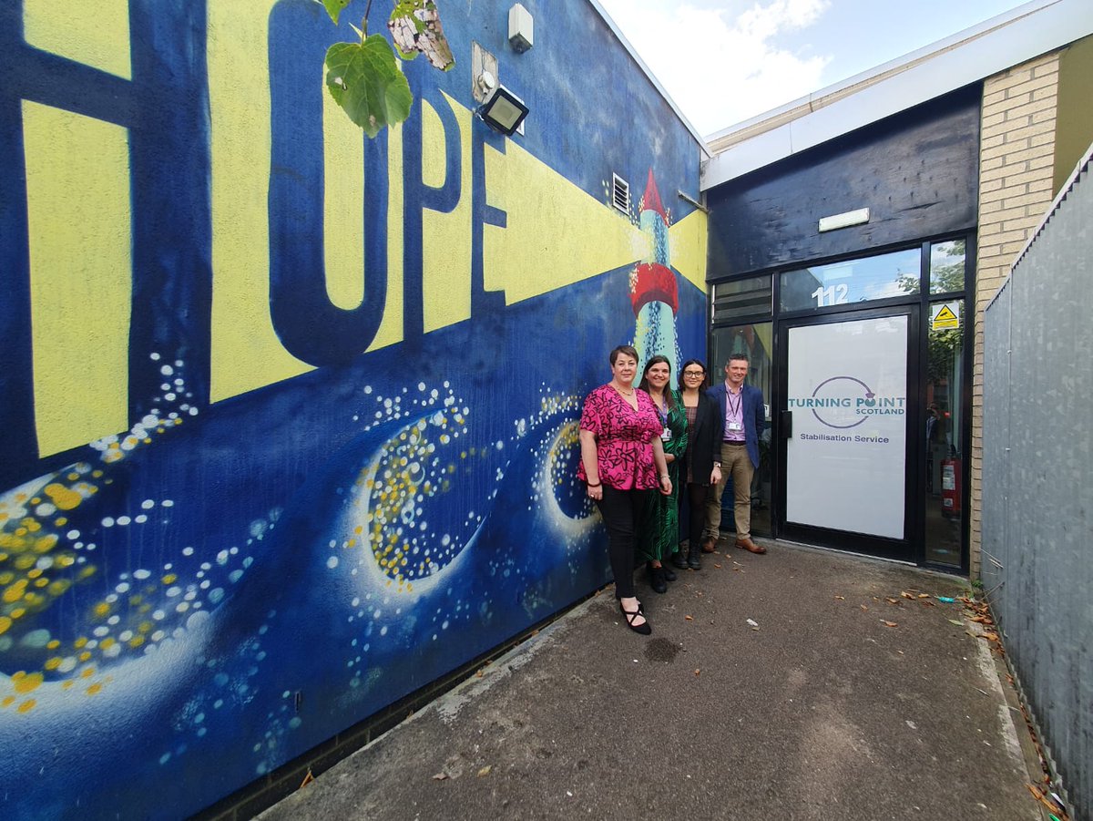 turningpointsco's tweet photo. Today we welcomed @ElenaWhitham to our Glasgow Alcohol &amp; Drug Recovery Residential Stabilisation service to discuss the future of stabilisation services in Scotland.

@GlasgowCityADP https://t.co/CP65h2hd0X
