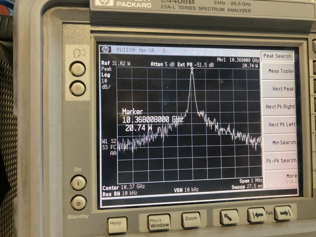 ZhaoFen37759626's tweet photo. With some effort... Three 10GHz power amplifiers have been debugged, gain 52db, maximum output power 20W, the next step needs to do a power synthesis. Any information on cavity 3db couplers? https://t.co/eDSozdfqtP