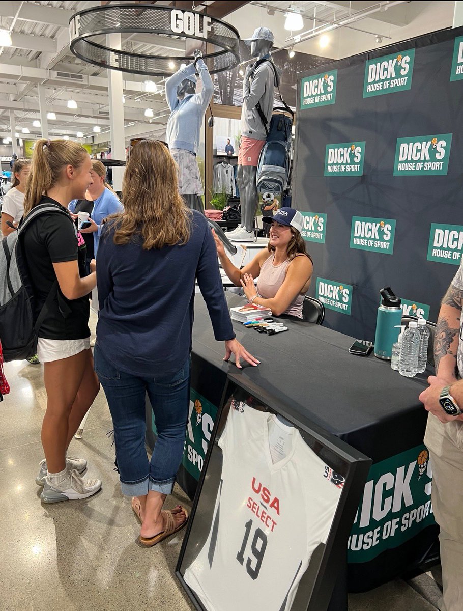 Calling all 7th-12th grade female athletes &amp; coaches of female athletes! Join us at the new <a href="/DICKS/">DICK'S Sporting Goods</a> House of Sport for a free special event this Monday
beginning at 5:30pm. Spots are filling up fast so act now and click the link above to register!
#dkspartner