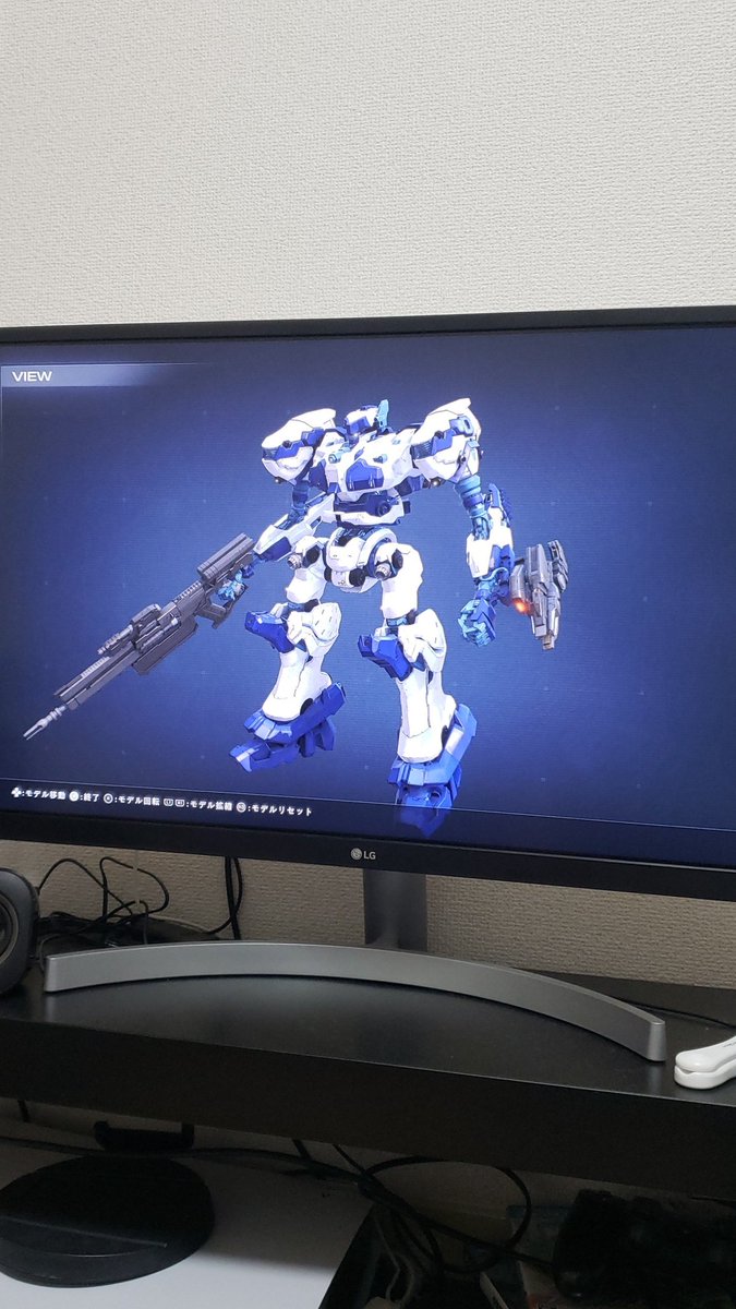 mmmmmonnsuto's tweet photo. 色合いはガンダムのバエル的な https://t.co/DCqYncehXu