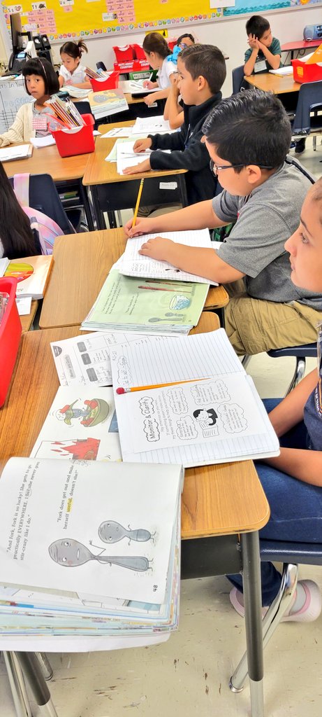 Day 19 of LEARNING showcases the power of making CONNECTIONS to SELF.  Staying true to writing daily! Great work, Ms. Garcia &amp; 2nd graders.  #TeamSISD #GreatnessOnTheHorizon