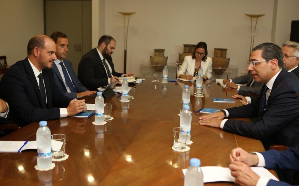 Ο Υπ.Εξωτερικών @CKombos υποδέχθηκε σήμερα τον Έλληνα Υφυπουργό  Εξωτερικών για θέματα Αποδήμων κ.Γιώργο Κώτσηρα.

Η συζήτηση επικεντρώθηκε στα θέματα ενδυνάμωσης των οργανωμένων συνόλων της διασποράς και στην ενίσχυση των τριμερών συνεργασιών για θέματα διασποράς.