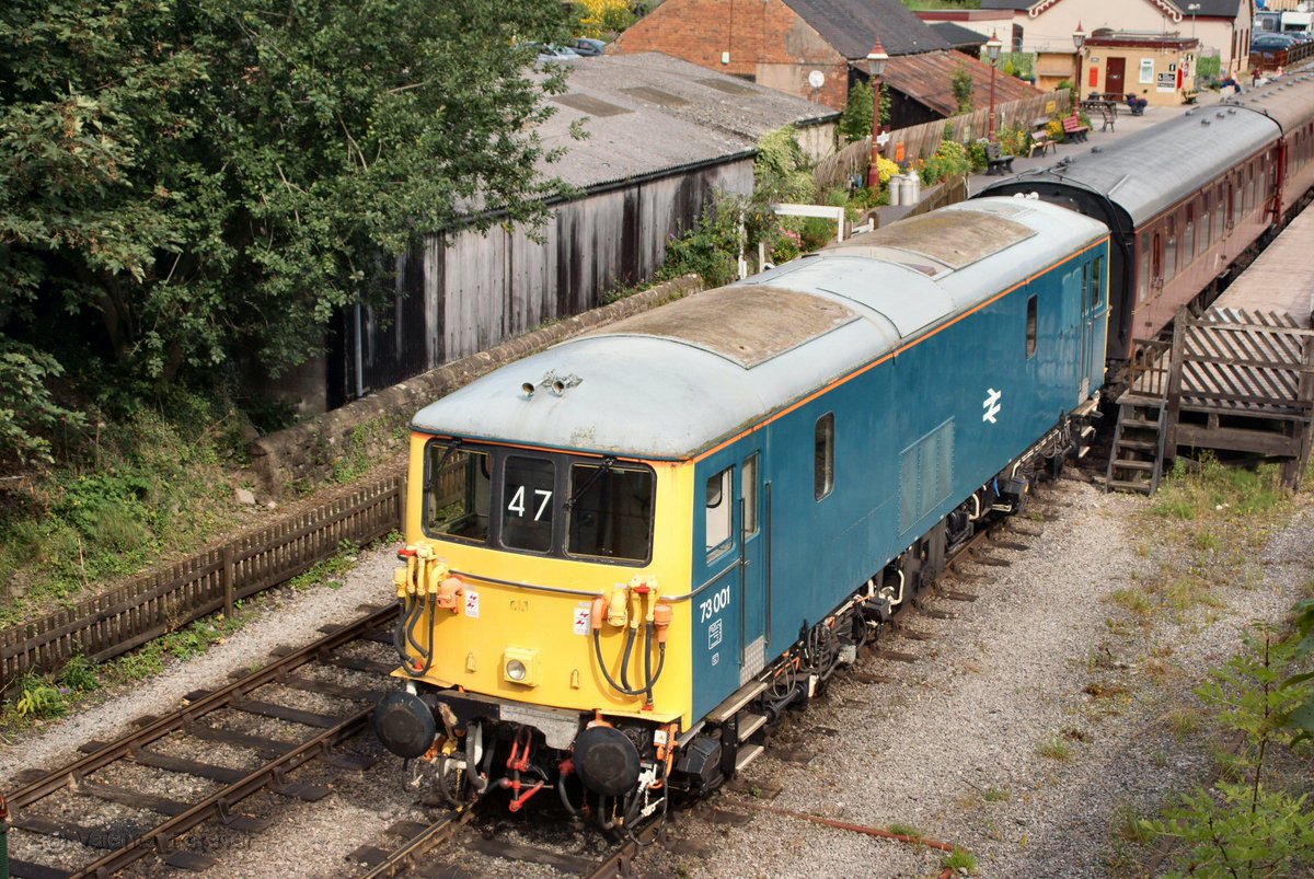 73001 waiting to depart from Wirksworth on the 10.50 service to Duffield on the @wyvernrail 24.8.23 #Train #Heritagerailways #Class73 #ED #Shoebox #BRBlue