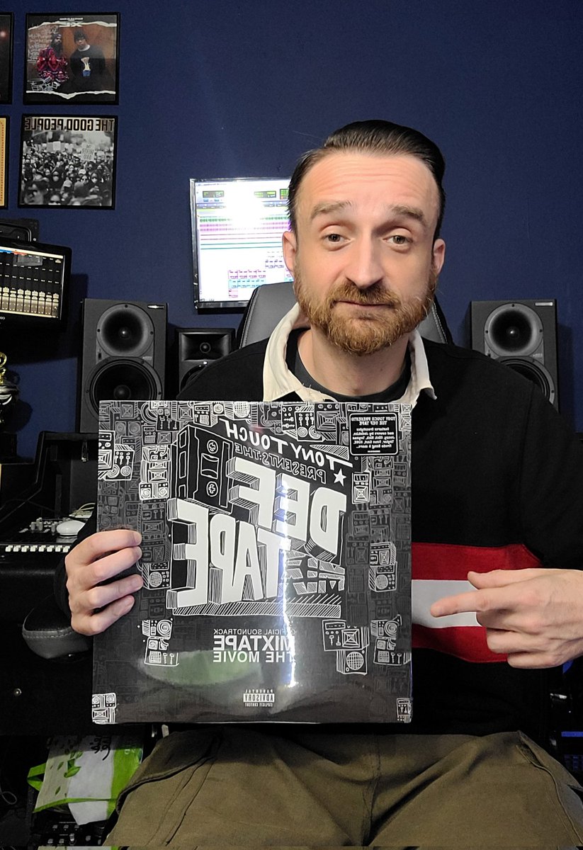 jakepalumbo's tweet photo. Just got my vinyl of #TheDefTape for the studio wall. Big shout out to @defjam Recordings & to my big bro @DJTONYTOUCH for bringing me on board for another one!! Go run that album up & stream the excellent #Mixtape documentary on Paramount+ https://t.co/gGiaj4JE8H