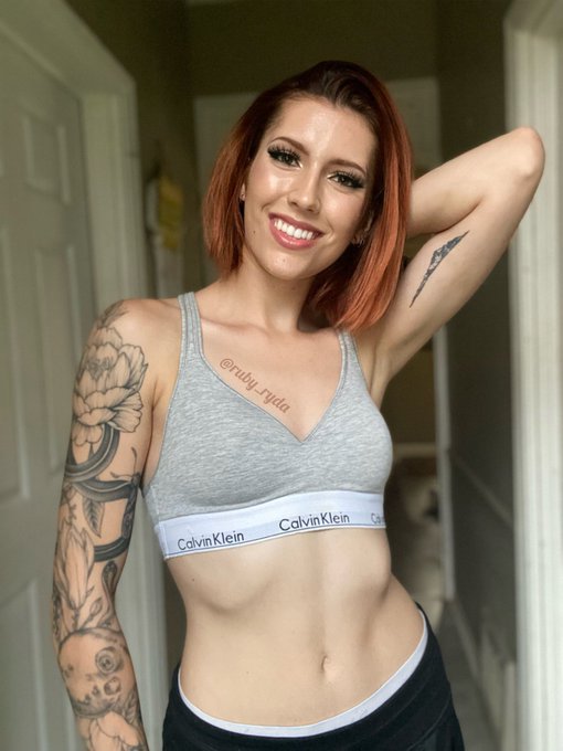 Come talk to me on OnlyFans, I&rsquo;m fun there 😉  https://t.co/VpOWDsTpNa https://t.co/MBx7OitxF1