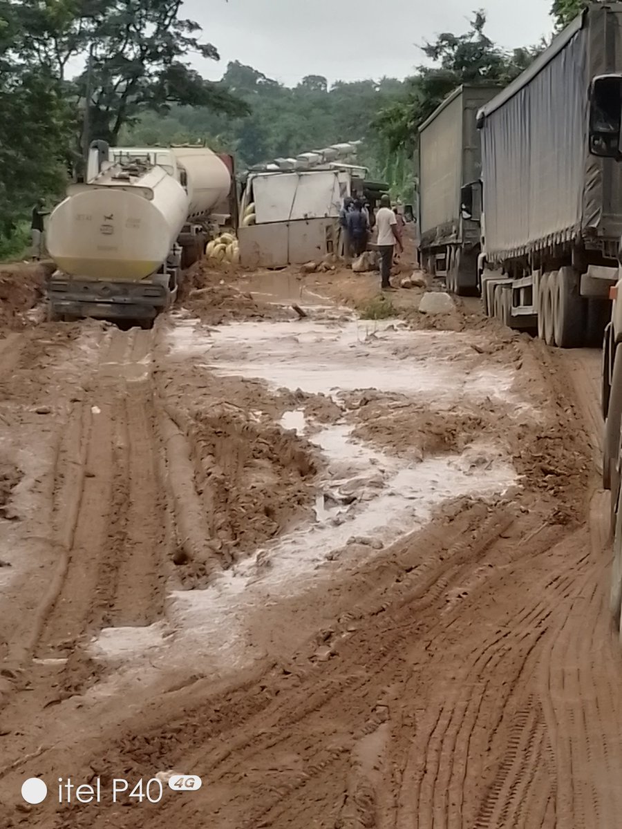 Ipele -Kabba road.

What's your experience on that route?

#wakeupNigeria