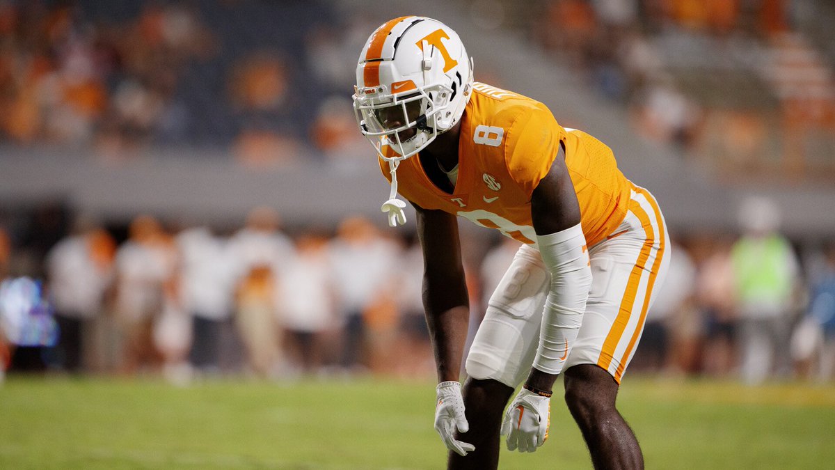 XavierXEL11's tweet photo. Blessed to have received an offer from @Vol_Football🍊.@Coach_Nez_ @romandg3 @EauGallieHC @mannylherisse @FAMUBBG7532 @QNHall_Uno_JTG @EGCoach_Ramos @ChadSimmons_ @247Sports @SWiltfong247 @adamgorney @BrockLust1c10 https://t.co/VYZivuBRJd