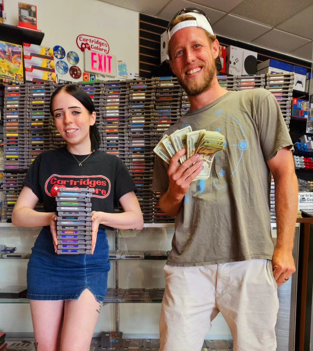 CartsGalore's tweet photo. WE WANT YOUR GAMES! ๐
We will buy your whole collection, no matter the size! Weโll pay cold hard CASH for all of your games, consoles, and accessories! Check out the gems in this MASSIVE lot!
โก๏ธ ๐ฐSwipe to see what a $5000 pay out looks like!
#OriginalNES #collection https://t.co/AqNjvWPLDK