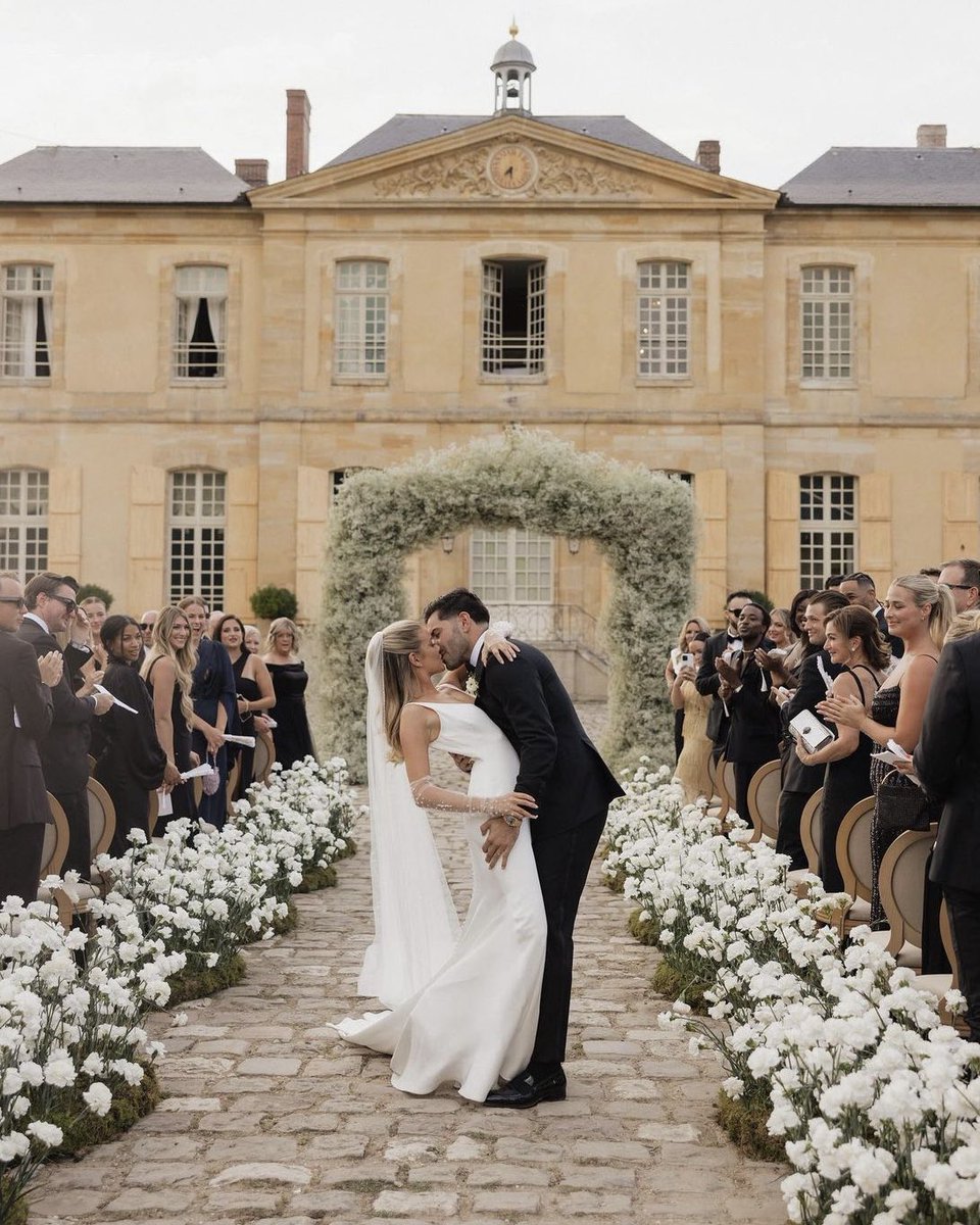 BachelorBob_'s tweet photo. The Royal Wedding (2023) https://t.co/sncm2Z1HQ5
