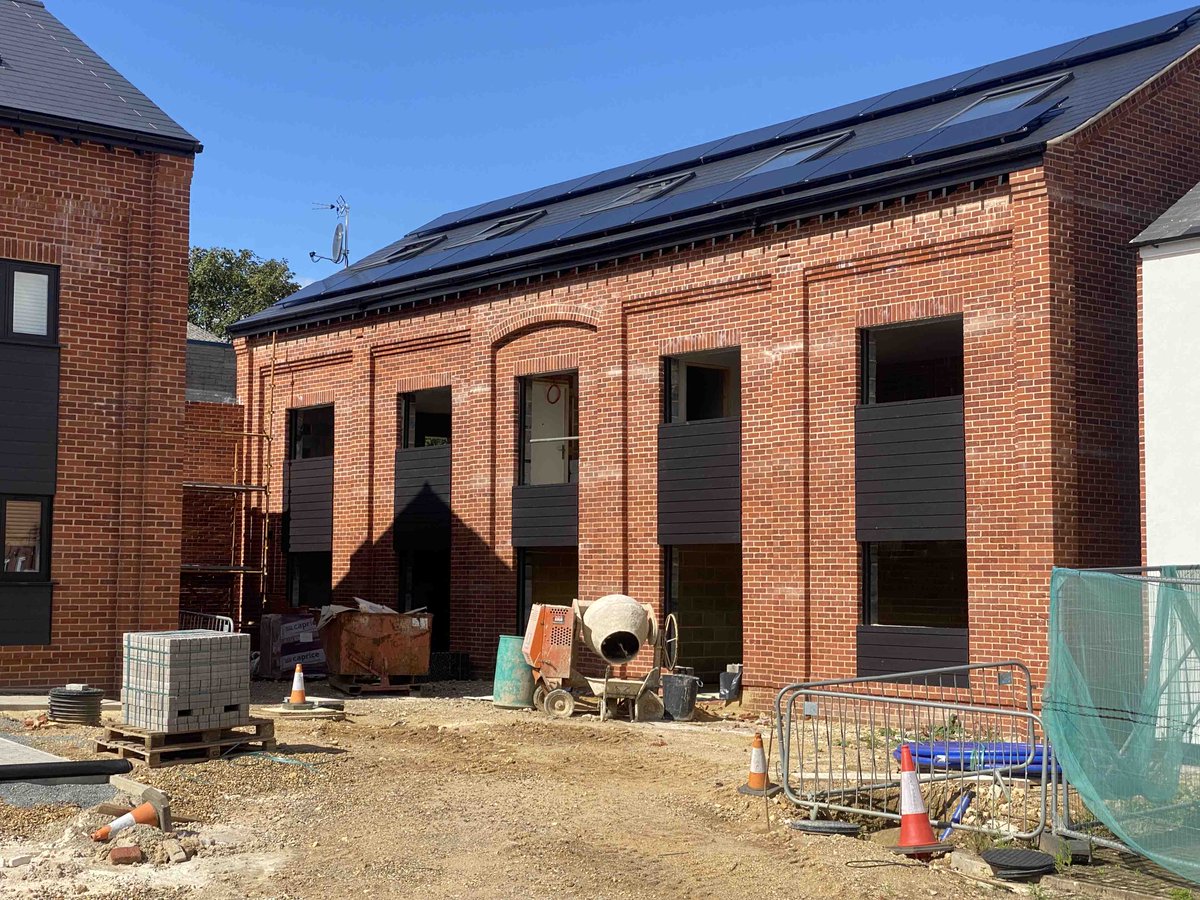 👀 I spy progress on the interior of this apartment block in Wymondham. We’ve also been working on the retaining wall between apartment blocks 1 and 2.

#construction #ukhousing #norfolk