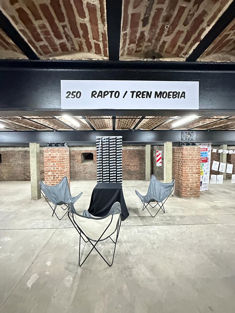 ¡Depresión post <a href="/crackbangboom/">Crack Bang Boom</a> quién te conoce! Estrenamos Estación CBB  2023, la aventura conjunta entre RAPTO y <a href="/EspacioMoebius/">Espacio Moebius</a>, con 8 episodios dedicados a la historieta federal.  
Leé y escuchá acá> rapto.com.ar/historietas/cr…